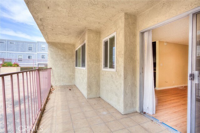 Building Photo - 125 S Sierra Madre Blvd