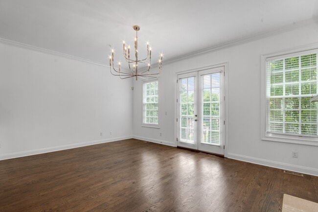 Building Photo - 1260 Lullwater Park Cir