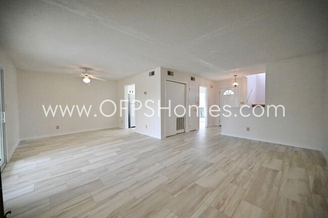 Building Photo - 1209 Quail Lake Blvd