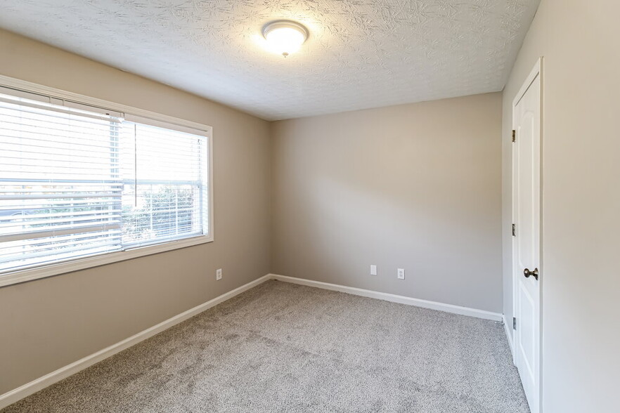 Building Photo - 248 Pebble Creek Dr