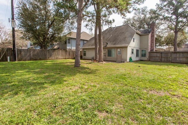 Building Photo - 9022 Driftstone Dr
