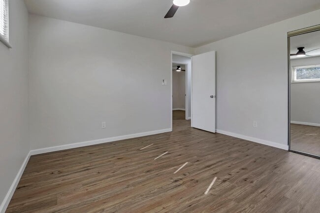 Building Photo - 1572 Ives Ave
