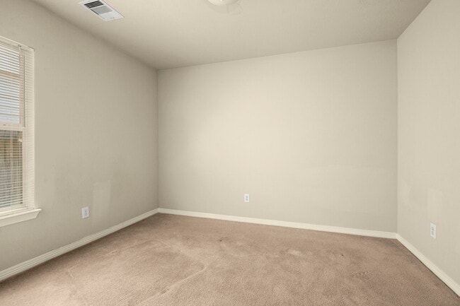 Building Photo - 21130 Field House Ct