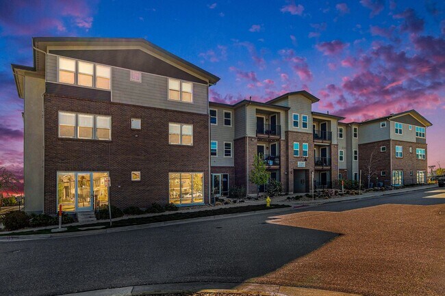Building Photo - Welcome home to this superbly finished con...