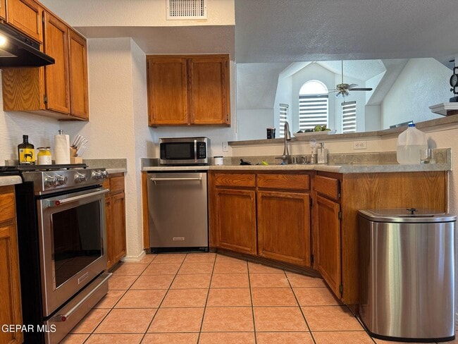 Building Photo - 1485 Desierto Rico Ave