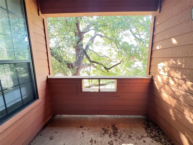 Building Photo - Unit for rent Minutes from Texas A&M!