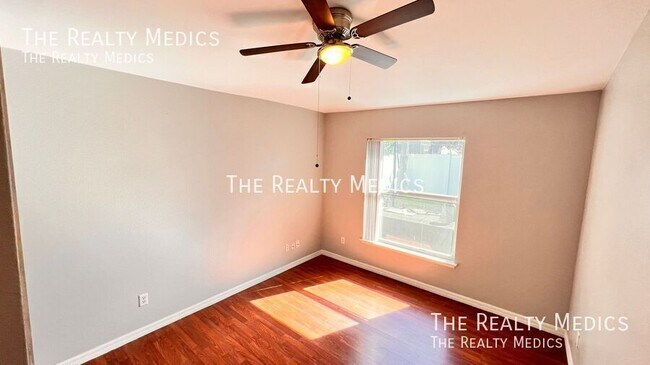 Building Photo - 2132 Falkner Rd