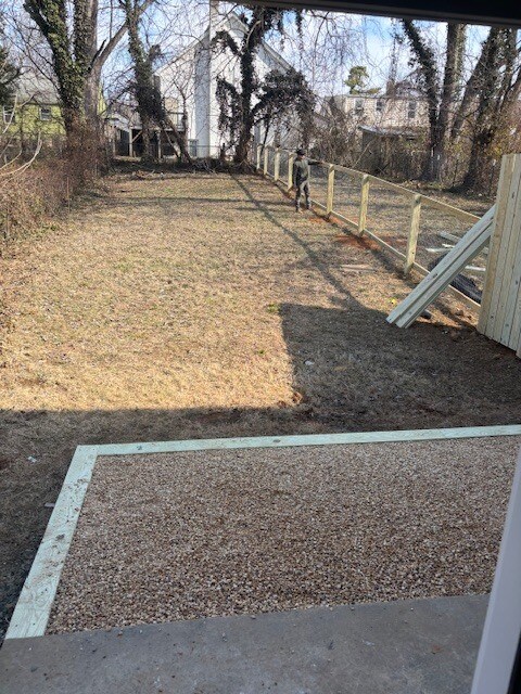 Building Photo - 809 Montrose Ave