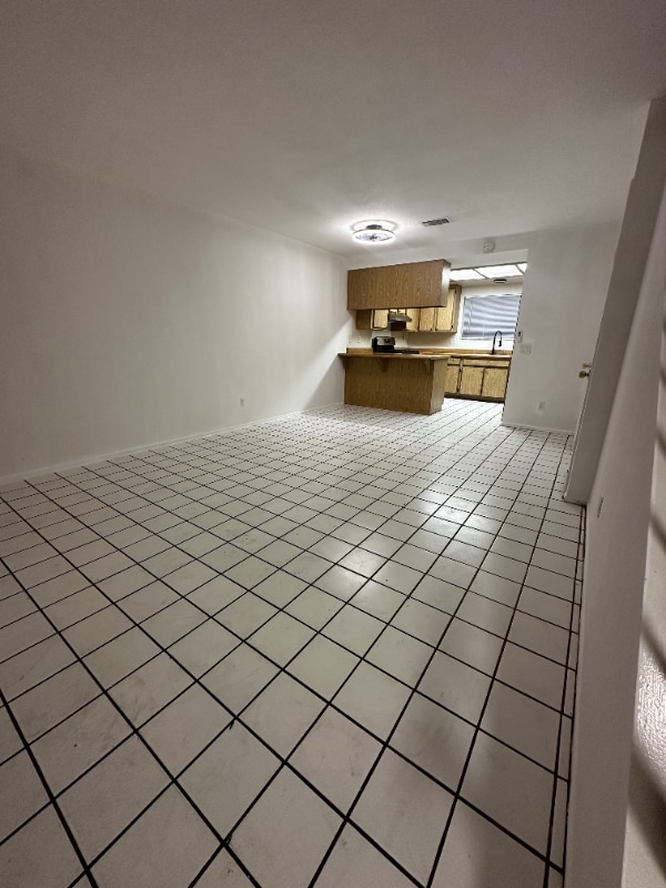 Building Photo - 28985 Calle Del Lago