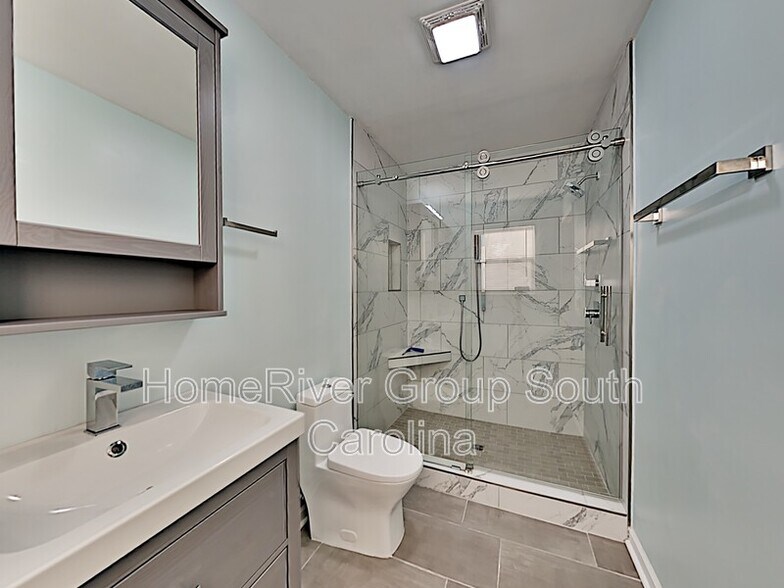 Building Photo - 7908 Tradd St