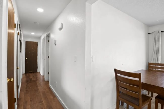 Building Photo - 990 Janes Rd