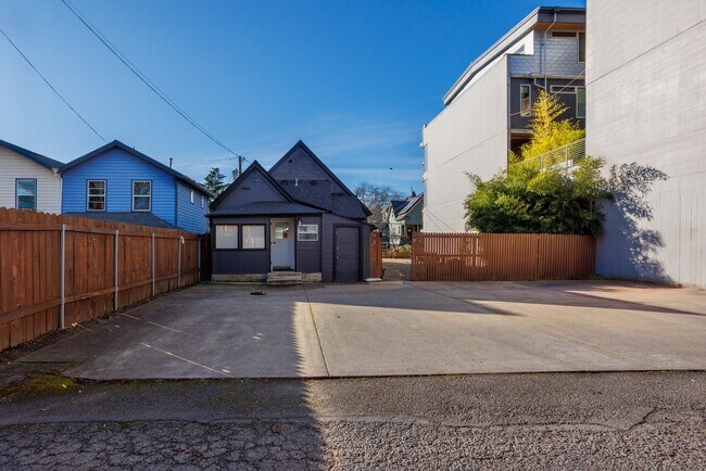 Building Photo - 4124 N Mississippi Ave