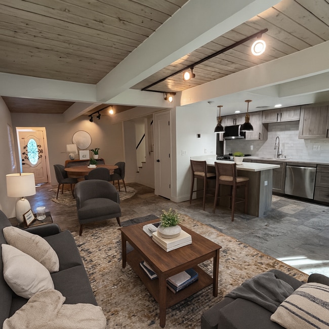 Building Photo - Bright and Spacious 3-Bedroom Home in the Heart of South Davis