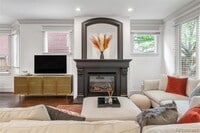 Building Photo - 425 S Humboldt St