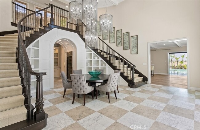 Building Photo - 121 Amber Sky