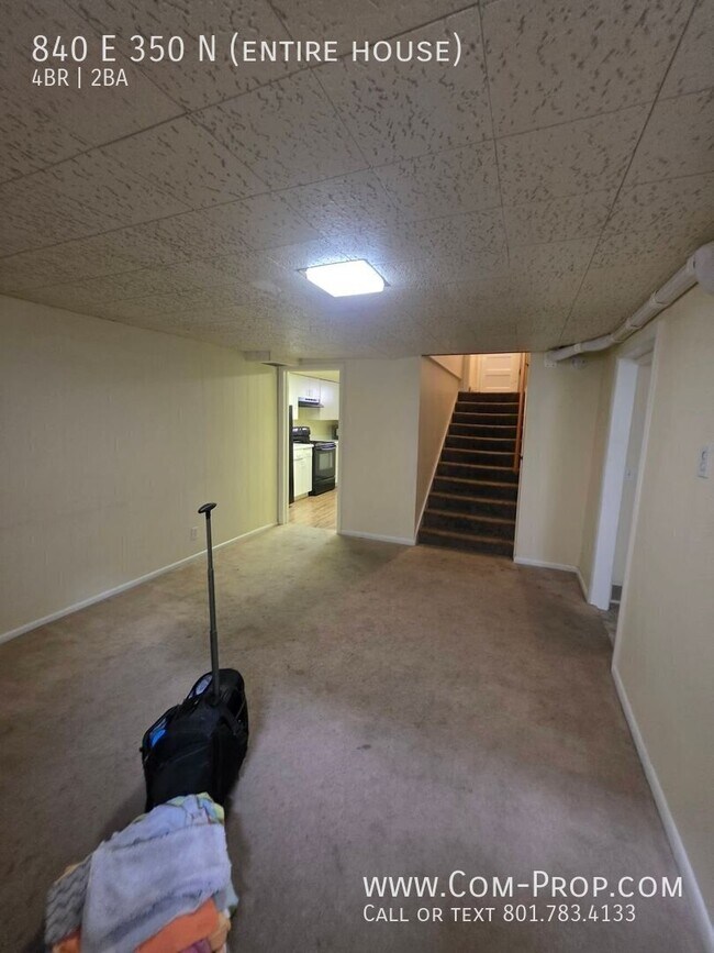 Building Photo - 840 E 350 N