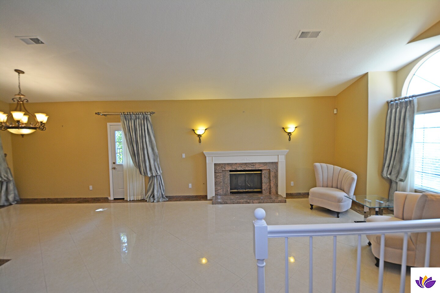 Building Photo - 23935 Ingomar St