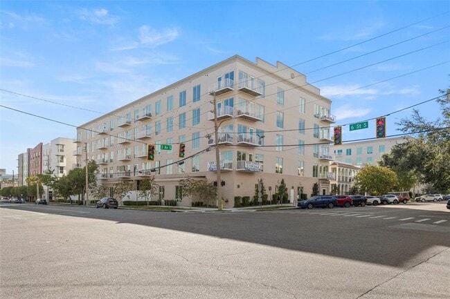 Building Photo - 600 3rd Ave S