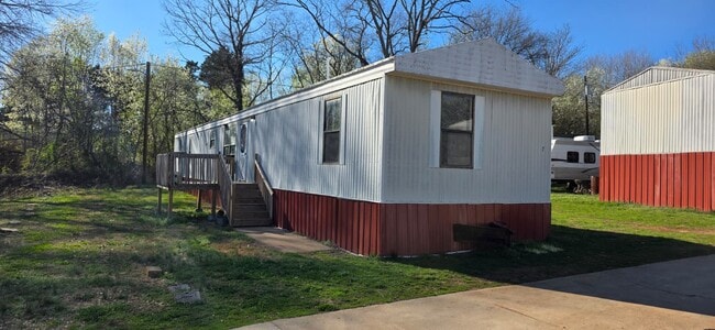 Building Photo - Cedar Street MHC