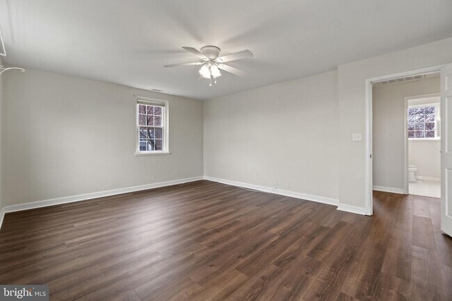 Building Photo - 3076 S Woodrow St