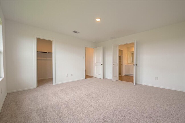Building Photo - 3106 Elm Br Dr