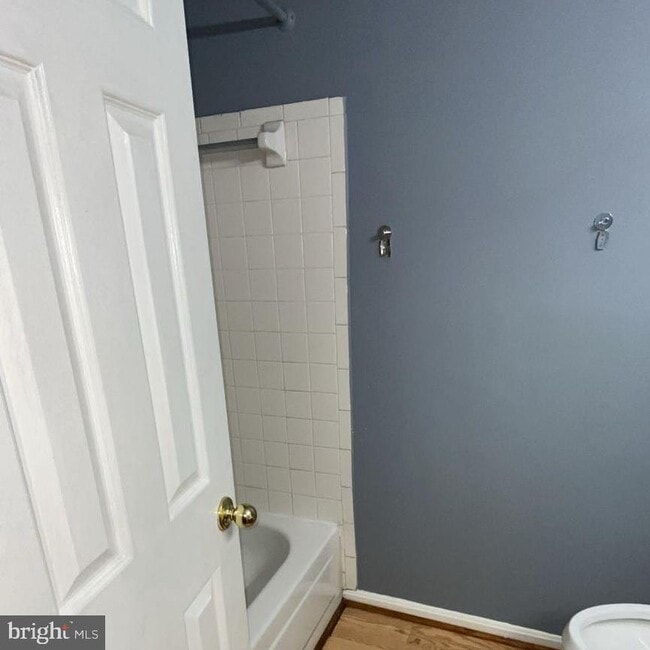 Building Photo - 2071 Alice Ave