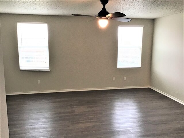 Building Photo - 16508 Jasmine Springs Dr