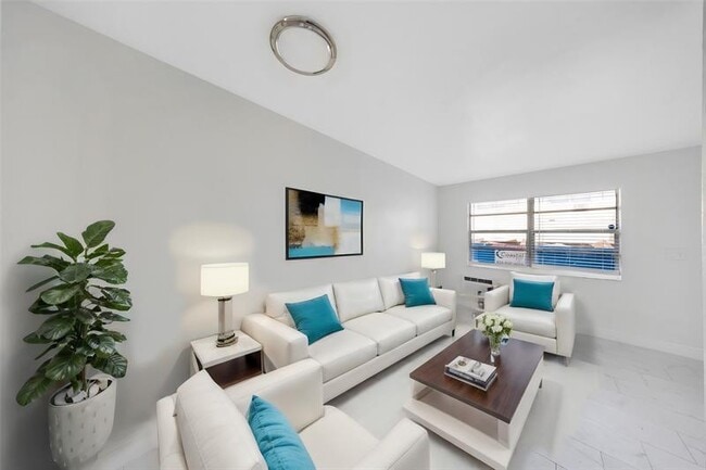 Primary Photo - 110 NW 7th Ave