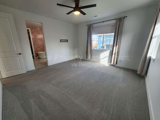 Building Photo - 12930 Galapago St