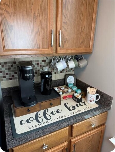 Building Photo - 1613 Bayrose Cir