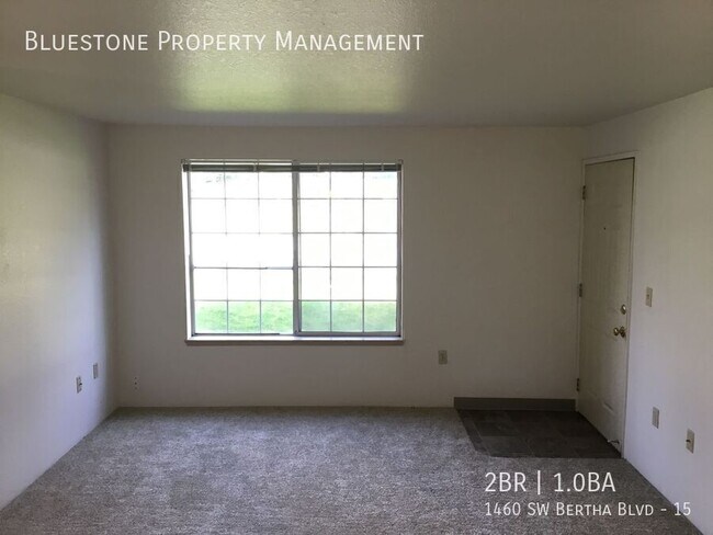 Building Photo - 1460 SW Bertha Blvd