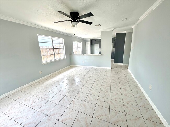 Building Photo - 718 Blue Rock Ct