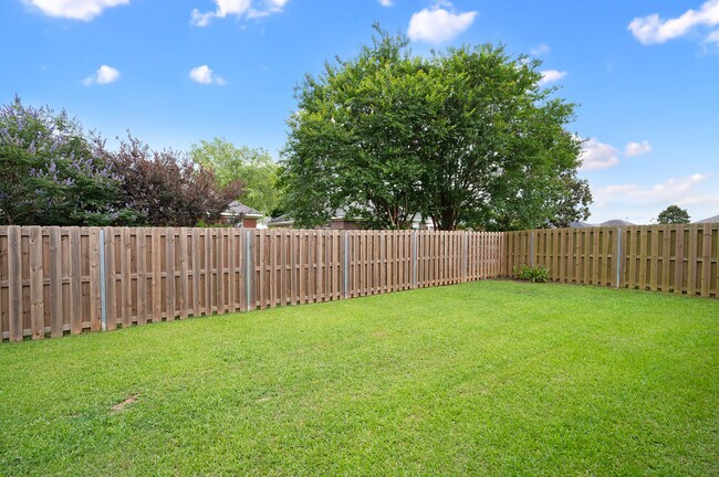 Building Photo - 25930 Overton Dr