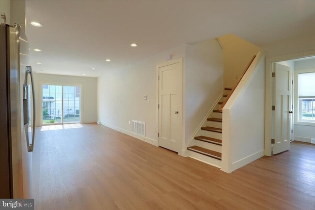 Building Photo - 45 N Penn St