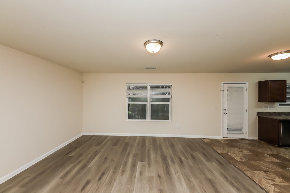 Building Photo - 329 Freeman Cir