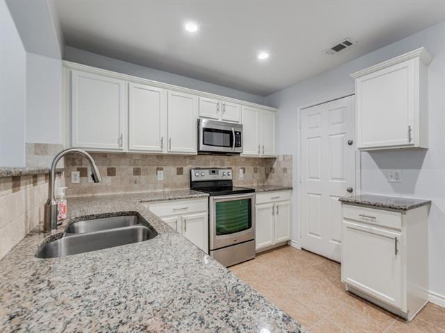 Building Photo - 1177 Sophia Dr