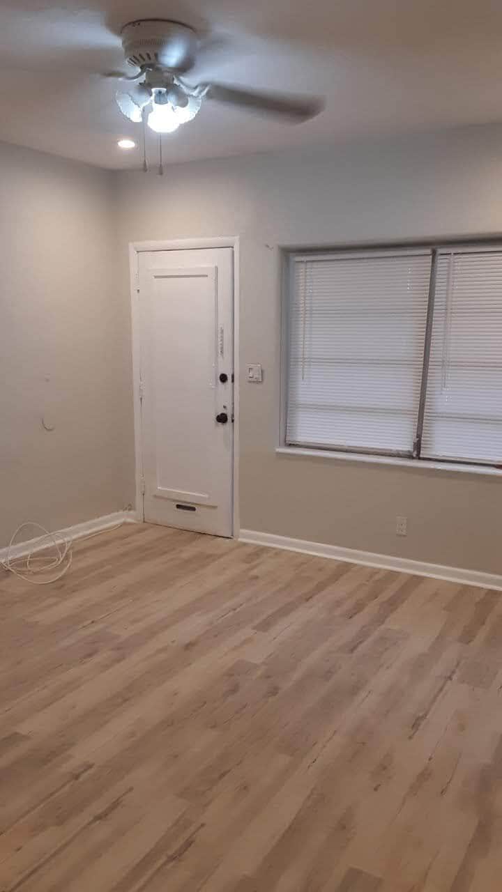 Building Photo - 1943 Madison St