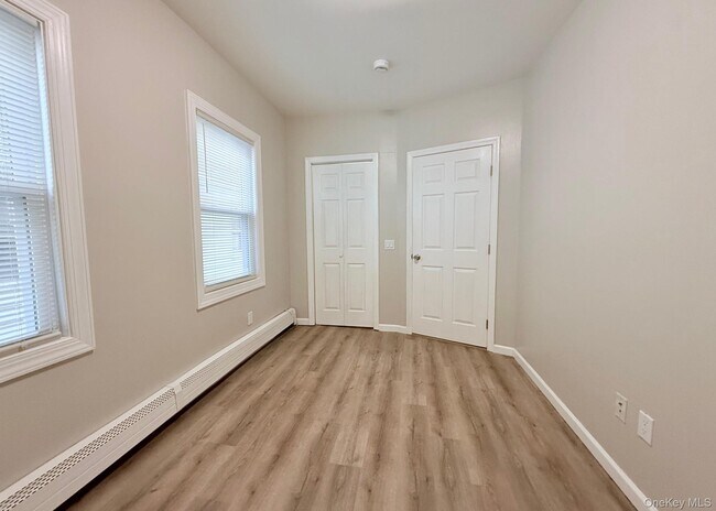 Building Photo - 621 2nd St