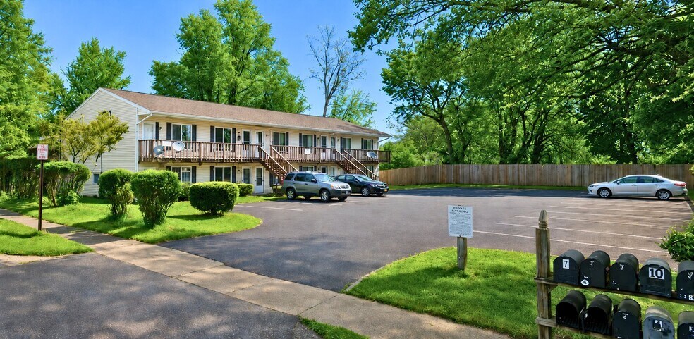Building Photo - 769 Anderson Ave
