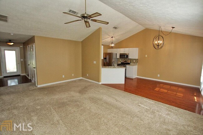 Building Photo - 2979 Sentinel Cir