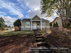 Building Photo - 3215 M St