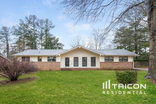 Primary Photo - 2633 Green Valley Ct