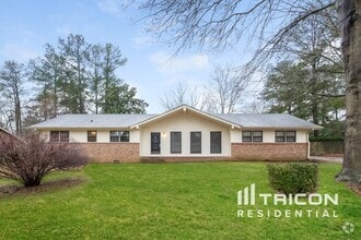 Building Photo - 2633 Green Valley Ct