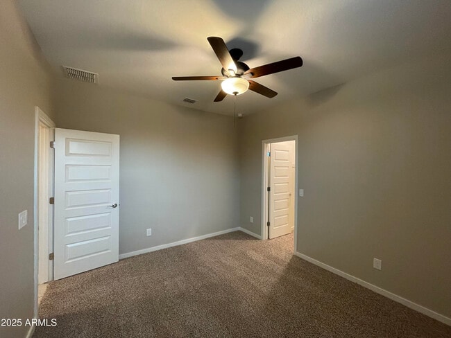 Building Photo - 735 W Micanopy Trl.