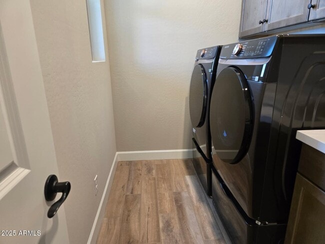 Building Photo - 2121 W Sonoran Desert Dr