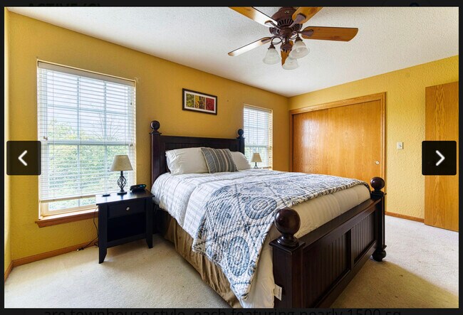 Building Photo - 1300 E Buckwood Dr