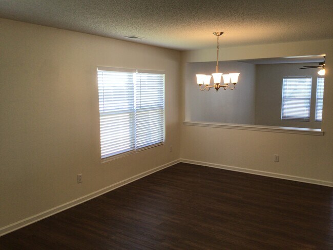 Building Photo - 209 Ranlo Avenue