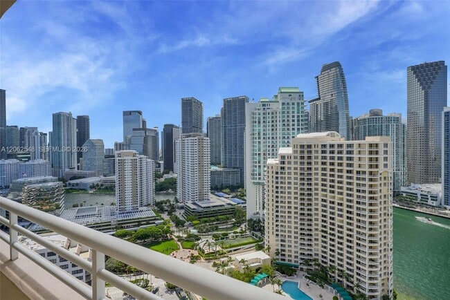Building Photo - 808 Brickell Key Dr
