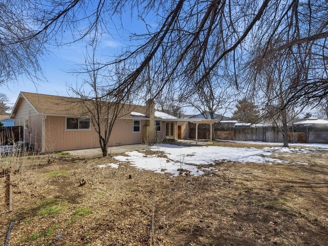 Building Photo - Upgraded Sparks Home