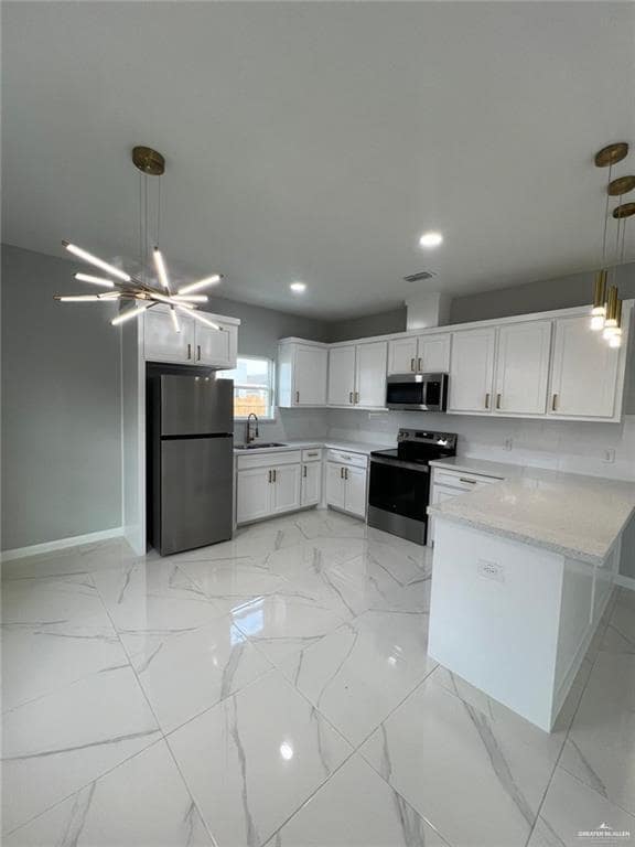 Building Photo - 14 Notre Dame Ave